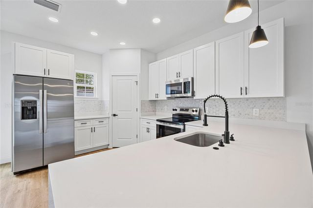 2421 W LANDMARK DRIVE, Citrus Springs, FL 34434