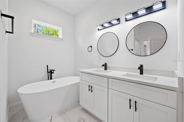 2421 W LANDMARK DRIVE, Citrus Springs, FL 34434