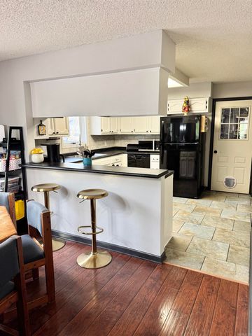 25 Alba Place, Hot Springs Village, AR 71909