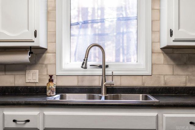 25 Alba Place, Hot Springs Village, AR 71909