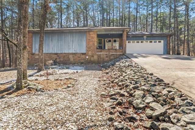 25 Alba Place, Hot Springs Village, AR 71909