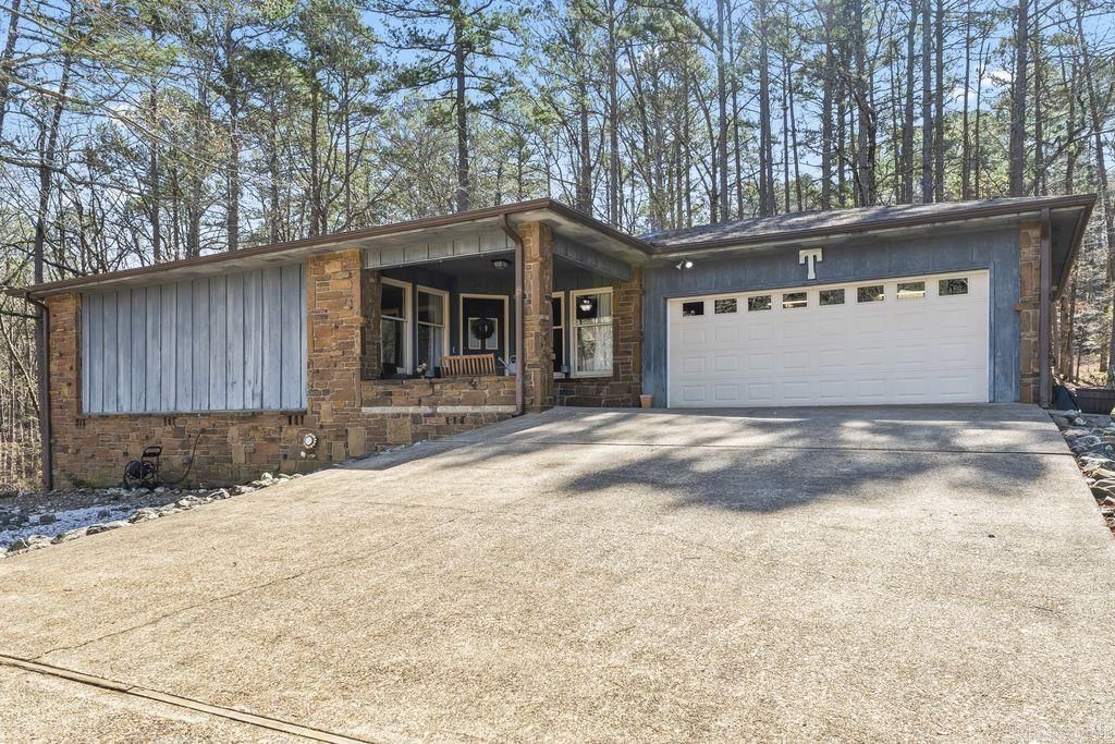 25 Alba Place, Hot Springs Village, AR 71909