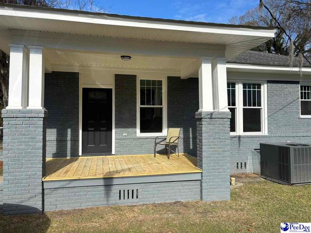 120 St Johns Street, Darlington, SC 29532