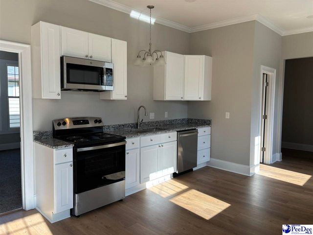 120 St Johns Street, Darlington, SC 29532