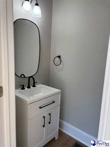 120 St Johns Street, Darlington, SC 29532