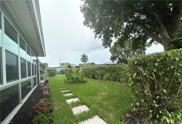3439 Boca Ciega DR E7, Naples, FL 34112