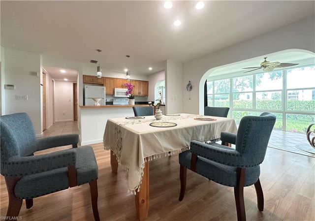 3439 Boca Ciega DR E7, Naples, FL 34112