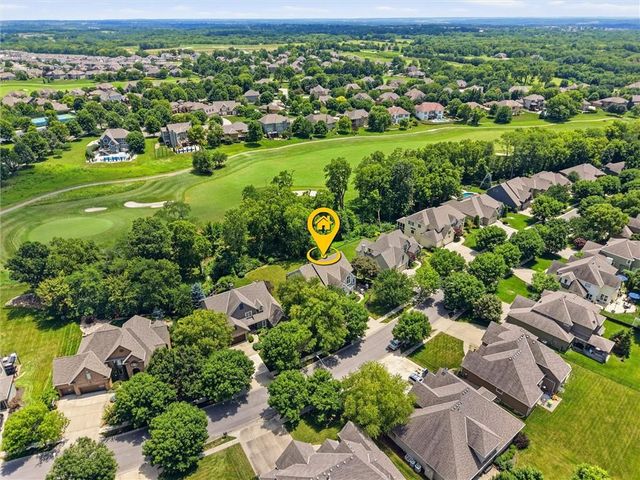 10301 N BROOKLYN Avenue, Kansas City, MO 64155