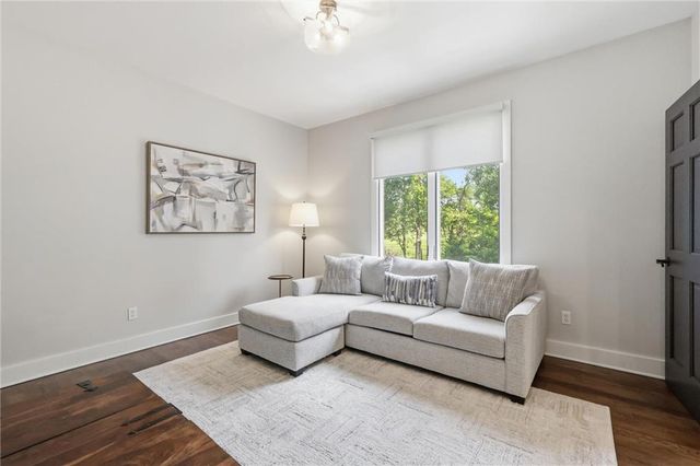 10301 N BROOKLYN Avenue, Kansas City, MO 64155