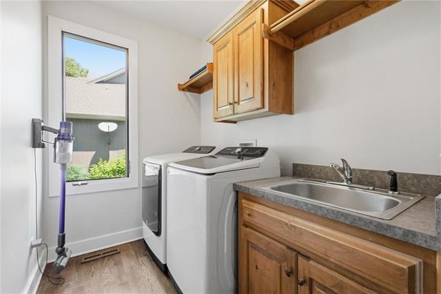 10301 N BROOKLYN Avenue, Kansas City, MO 64155