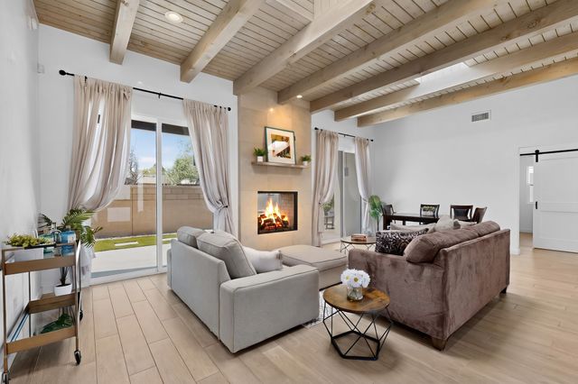426 Calle Bonita, Santa Fe, NM 87505