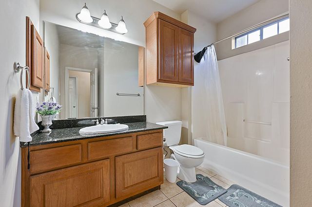 208 Forest Drive, College Station, TX 77840