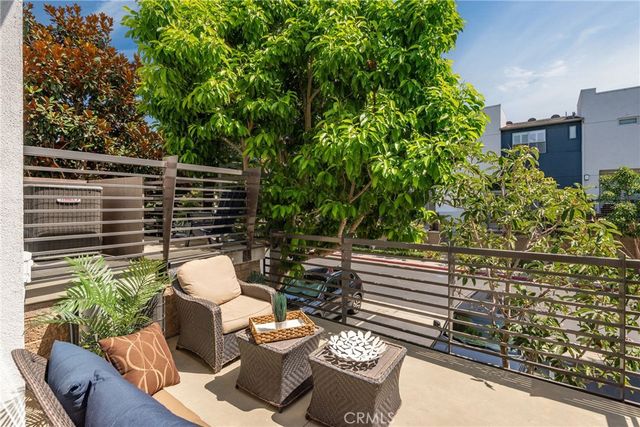 5403 W 149th Place 3, Hawthorne, CA 90250