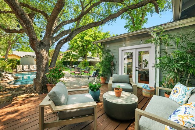 323 W Gramercy, San Antonio, TX 78212