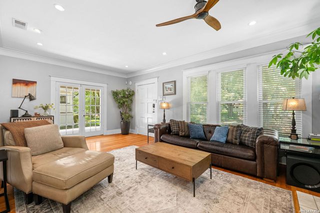 323 W Gramercy, San Antonio, TX 78212