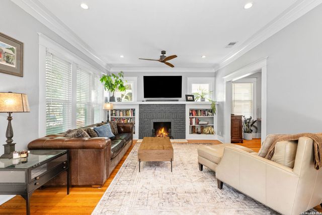 323 W Gramercy, San Antonio, TX 78212