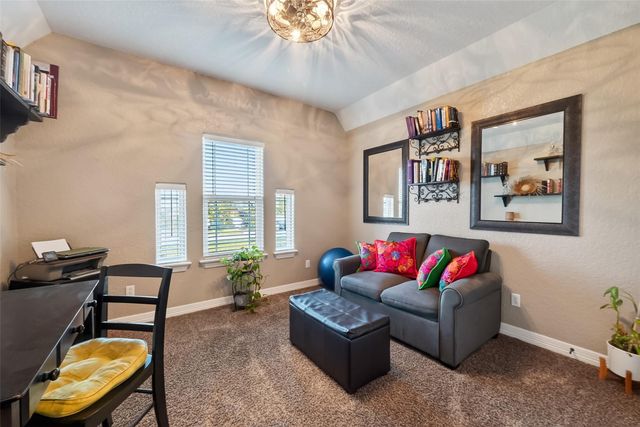 912 County Road 340, Angleton, TX 77515