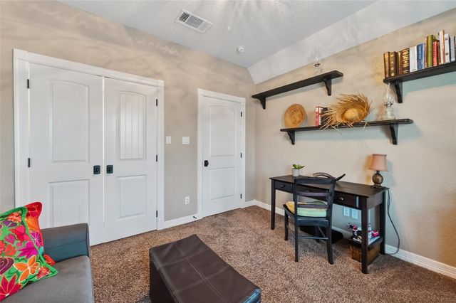 912 County Road 340, Angleton, TX 77515