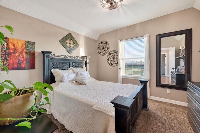 912 County Road 340, Angleton, TX 77515