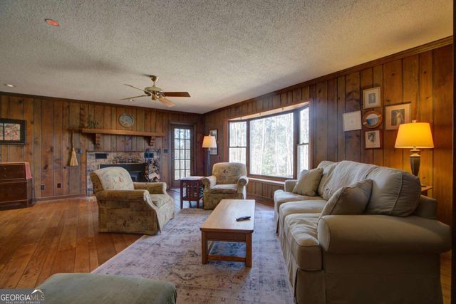 1043 Wilkerson Road SW, Rome, GA 30165