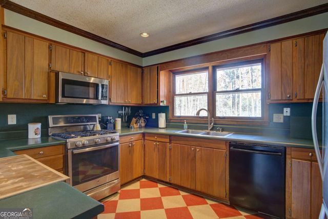 1043 Wilkerson Road SW, Rome, GA 30165