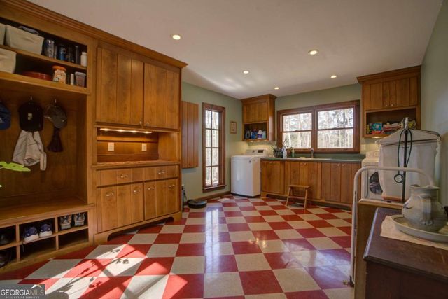 1043 Wilkerson Road SW, Rome, GA 30165