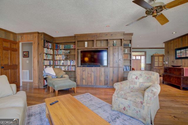 1043 Wilkerson Road SW, Rome, GA 30165