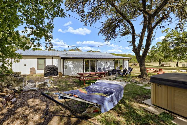 891 Lost CRK, Wimberley, TX 78676