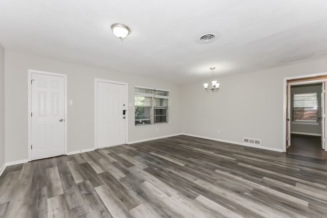 1327 Templecliff Drive, Dallas, TX 75217