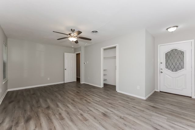 1327 Templecliff Drive, Dallas, TX 75217