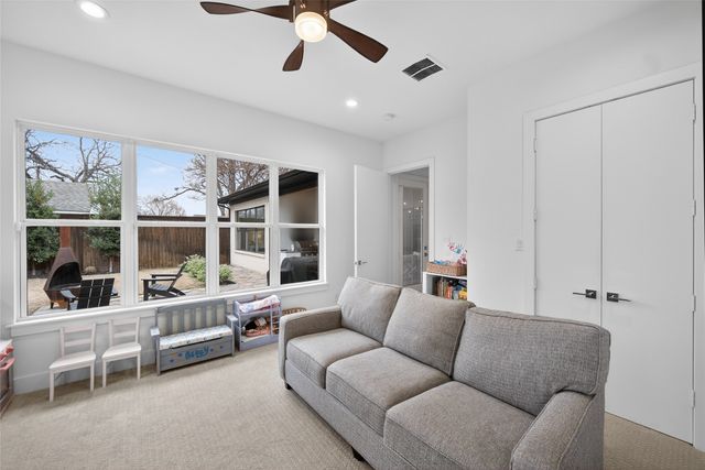 9527 Biscayne Boulevard, Dallas, TX 75218