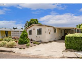 1199 N TERRY St 140, Eugene, OR 97402