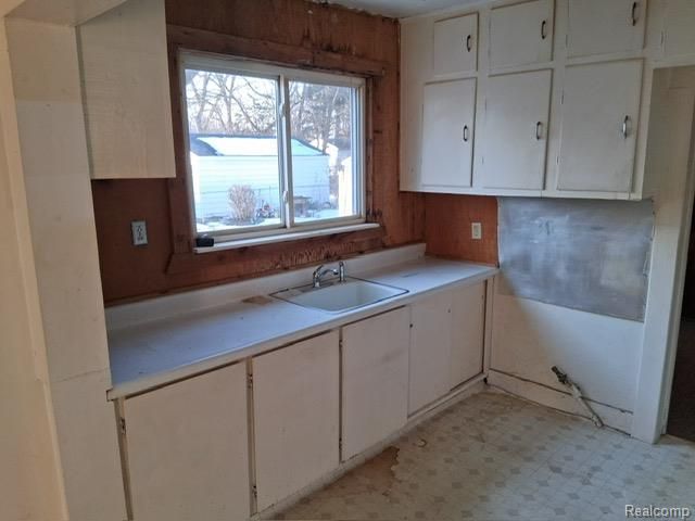 3310 Larchmont Street, Flint, MI 48503