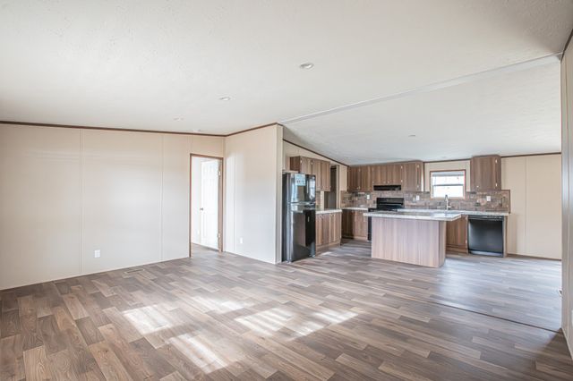 2013 Spring Court, Azle, TX 76020