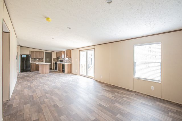 2013 Spring Court, Azle, TX 76020