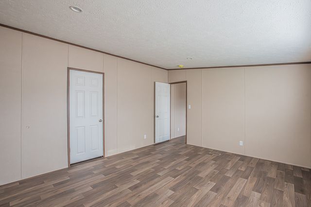 2013 Spring Court, Azle, TX 76020