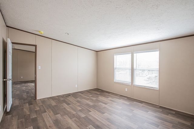 2013 Spring Court, Azle, TX 76020