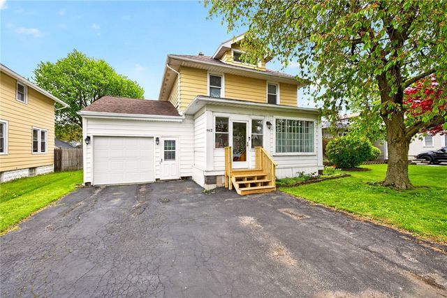 462 Crossfield Road, Irondequoit, NY 14609