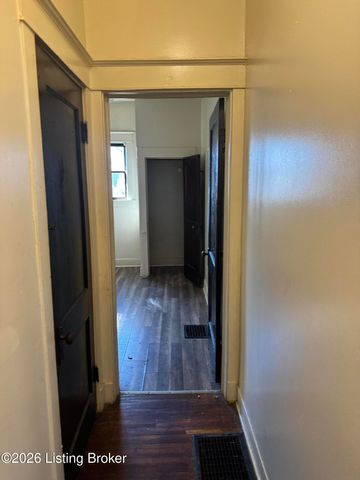 820 S 31st St, Louisville, KY 40211