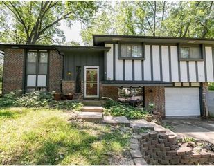 1901 N TRAILS TERR, Columbia, MO 65202