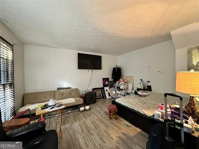 648 BRALORNE Drive, Stone Mountain, GA 30087