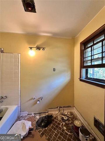 648 BRALORNE Drive, Stone Mountain, GA 30087