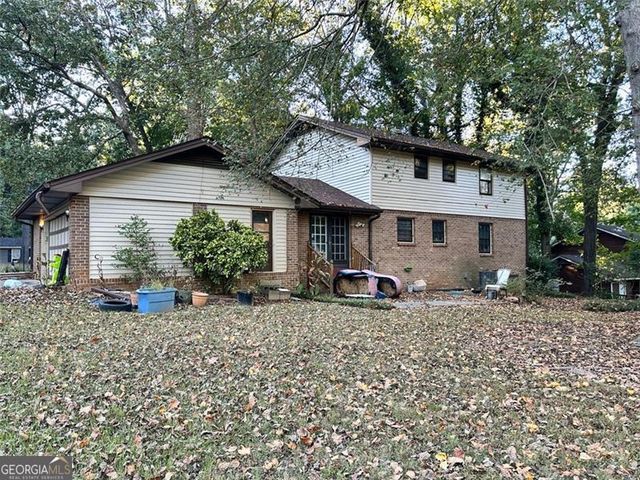 648 BRALORNE Drive, Stone Mountain, GA 30087