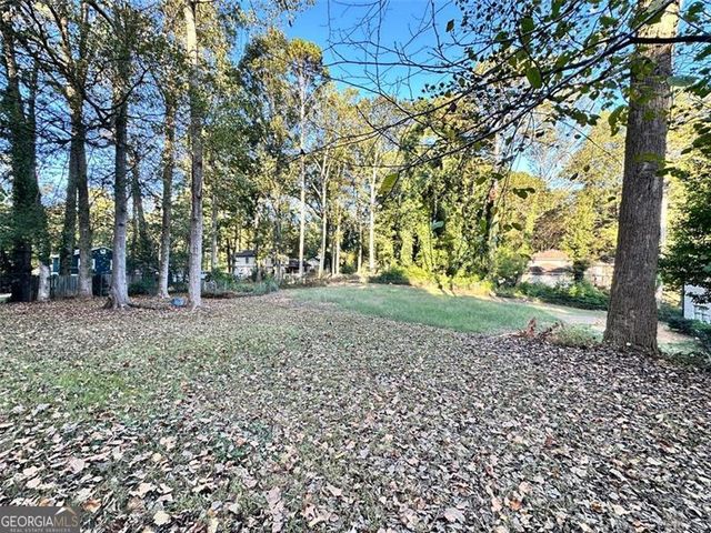 648 BRALORNE Drive, Stone Mountain, GA 30087