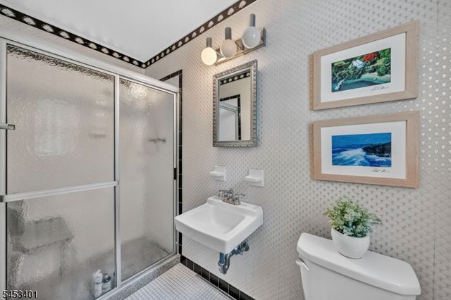 13 Friar Way, Wayne Twp., NJ 07470