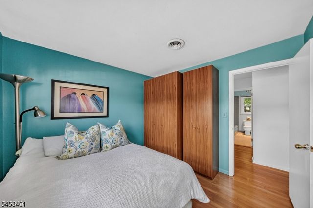 13 Friar Way, Wayne Twp., NJ 07470