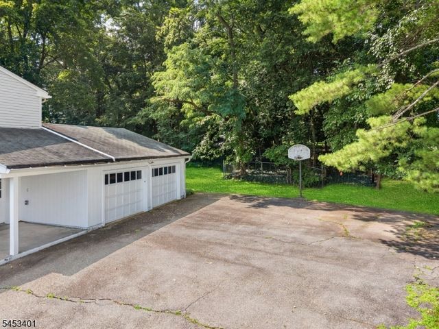 13 Friar Way, Wayne Twp., NJ 07470