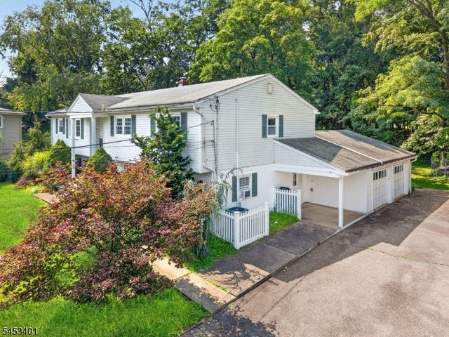 13 Friar Way, Wayne Twp., NJ 07470
