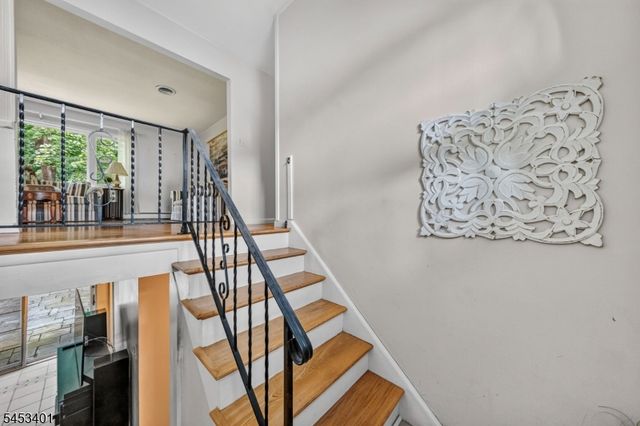 13 Friar Way, Wayne Twp., NJ 07470