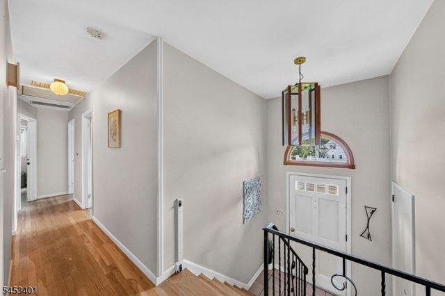 13 Friar Way, Wayne Twp., NJ 07470